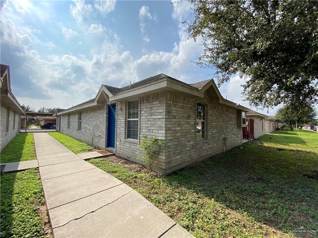 Photo - 14 West Dr Unit 1