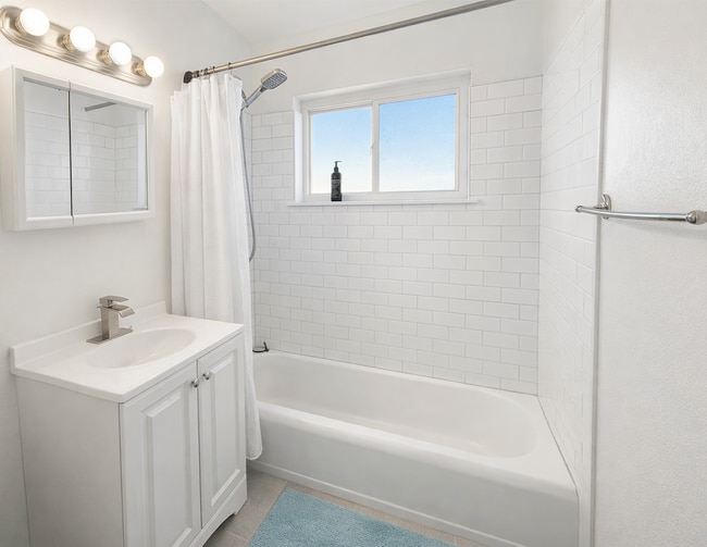 Photo - 1238 Janes Ln