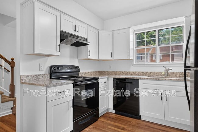 Photo - 1031 Still-Harbor Cir