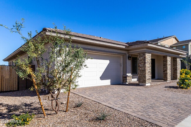 19084 E Caledonia Dr