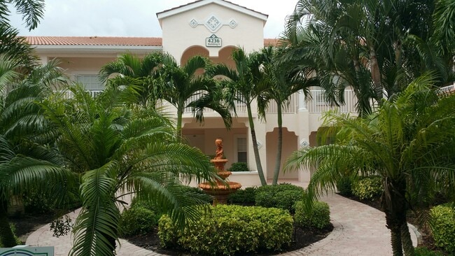 Building Photo - 4212 Central Sarasota Pky Unit 15214 Rental