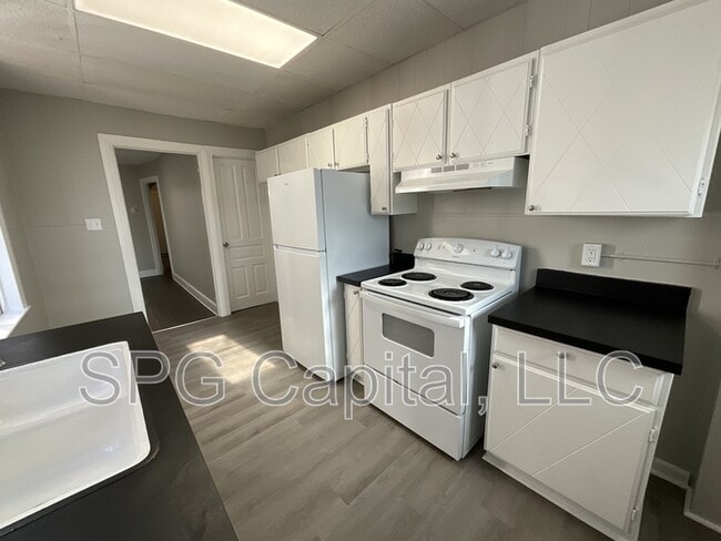 Photo - 722 W Mason Ave