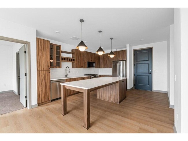 Photo - 640 Wisconsin Ave N Unit 636