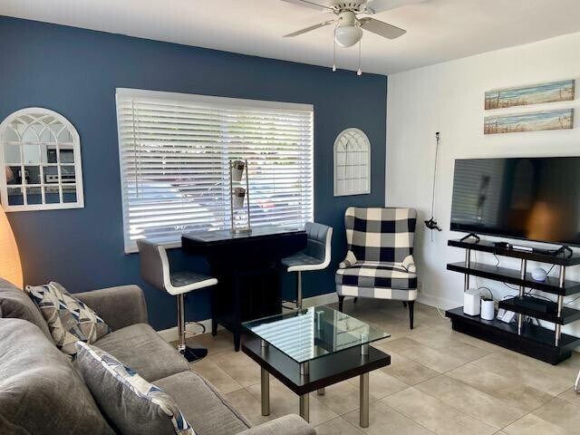 Photo - 1528 NE 32nd St Unidad 1