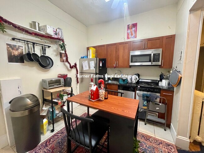 Building Photo - 15 Aberdeen St Unit 6