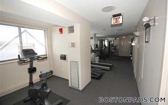 1933 Commonwealth Ave Unit 505