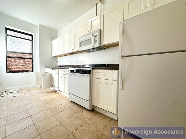 Photo - 21 Magaw Pl Unidad 5E