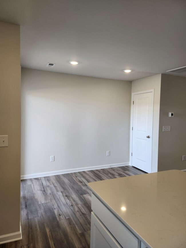 Photo - 818 Powder Br Dr