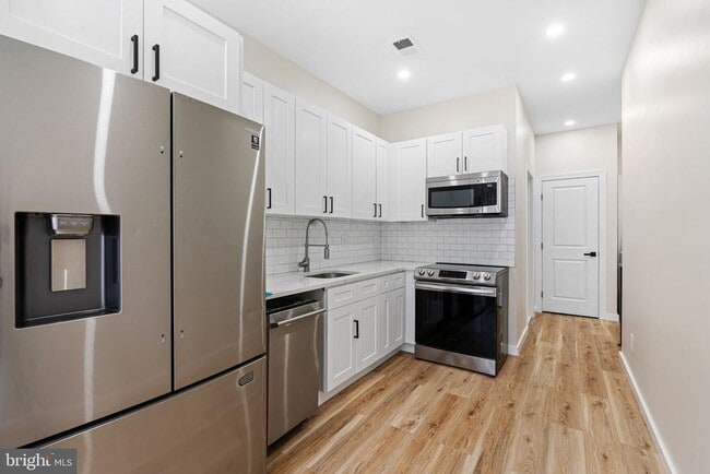 Building Photo - 1250 S 27th St Rental