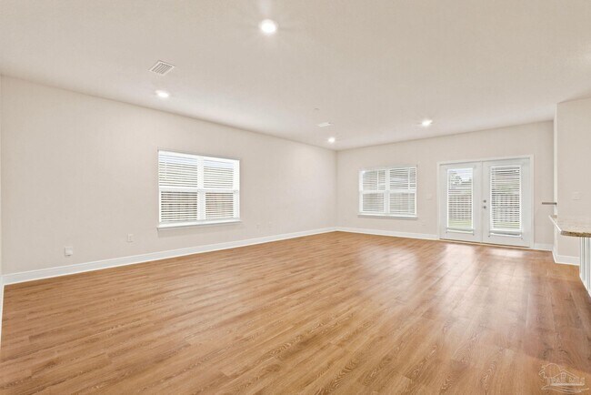 Photo - 7745 Burnside Lp