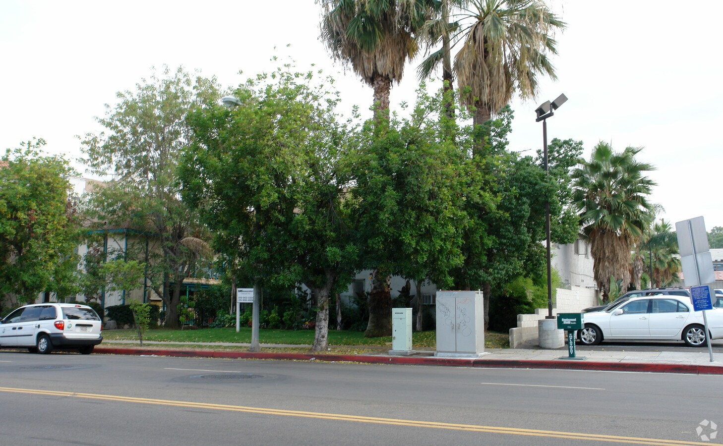 Photo - Encino Apartments