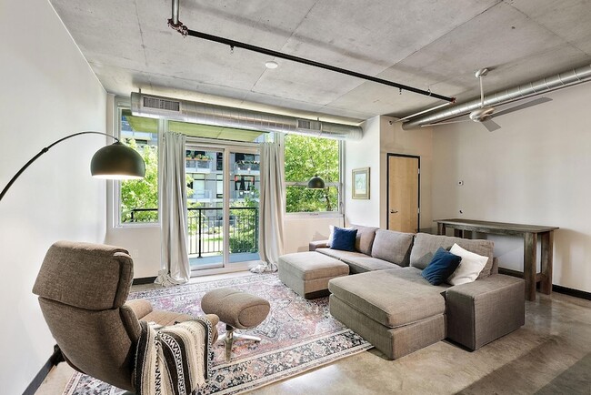 Building Photo - 730 N 4th St