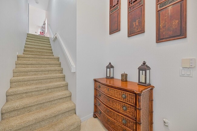 Photo - NOW AVAILABLE - Gorgeous Condo in Huntington Lakes!