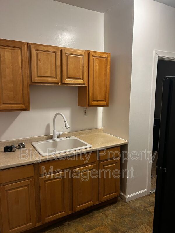 Photo - 29 N Main St Unit 2F