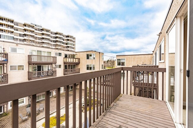 Photo - Aladdin Apartments on Greenlake