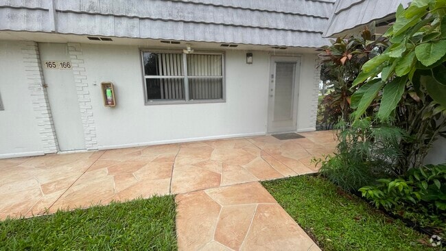 Building Photo - 166 Valencia Dr Rental