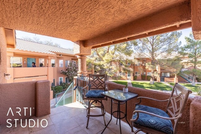 Photo - Beautiful 2-bedroom 2-bathroom upstairs un...