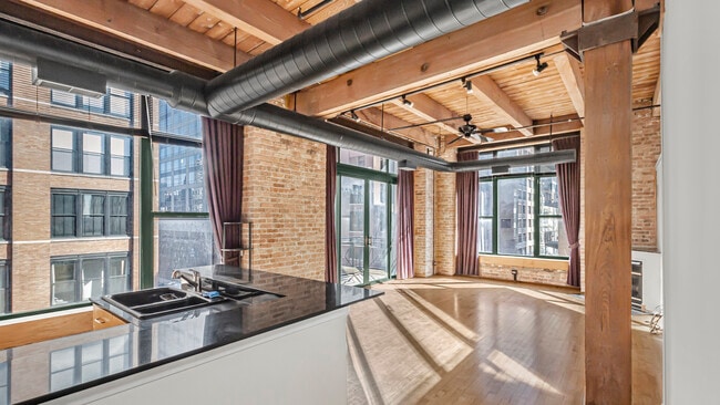 Photo - 701 W Jackson Blvd Unit 403C