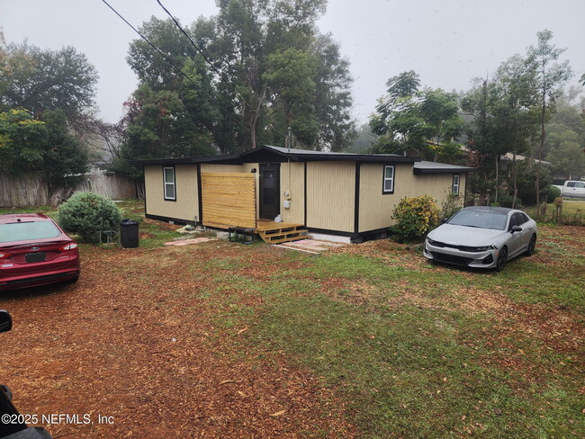 Building Photo - 403 Highland Ave