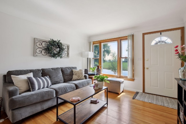 Photo - 2104-2106 E 58th St Unidad 2106