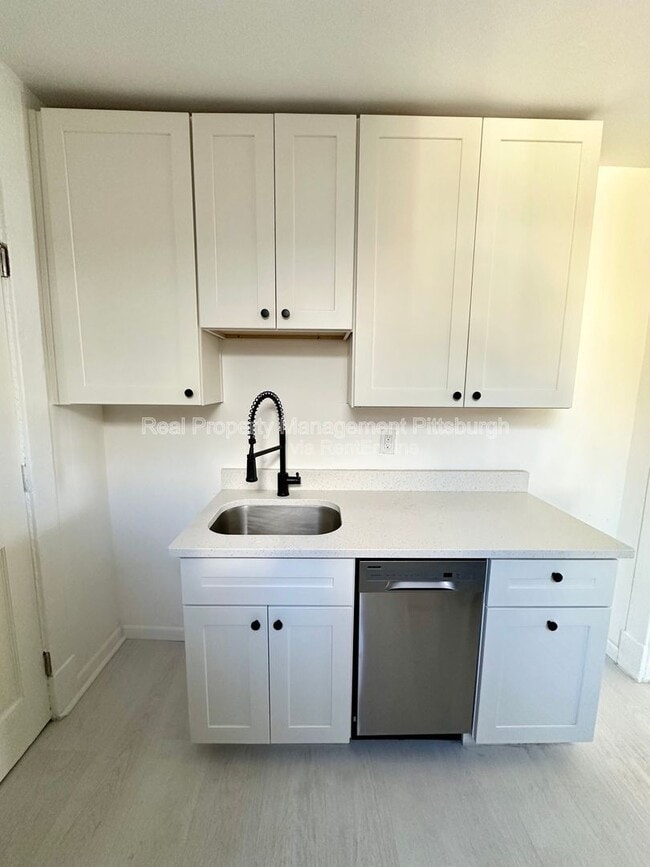 Photo - 1611 Westmont Ave Unidad 2