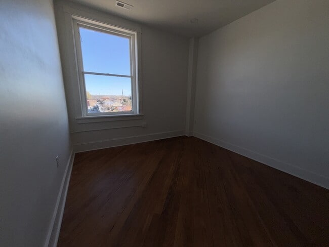 Photo - 901 Fifth Street - 301