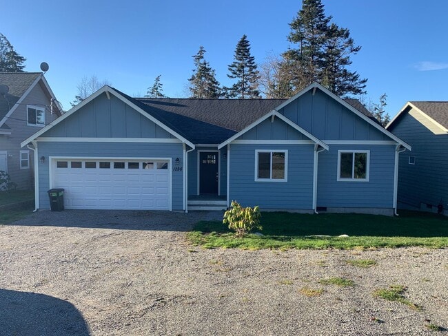 Building Photo - Lovely 3 bedroom Home in Admirals Cove Community. Rare 6 Month Lease Available!