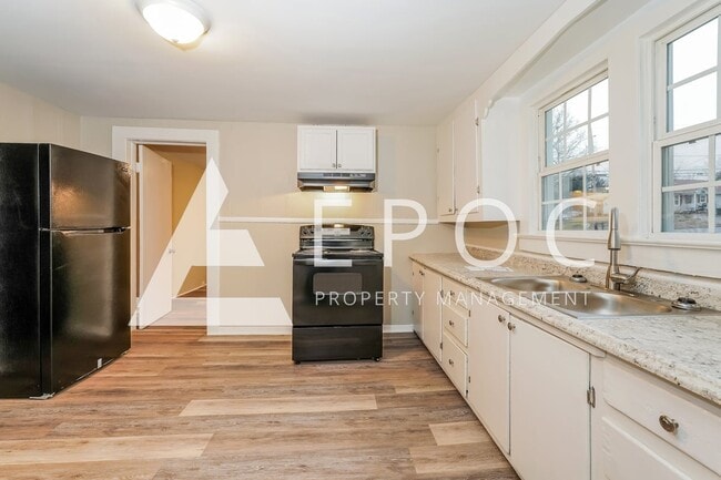 Photo - 2943 Broadbay Dr