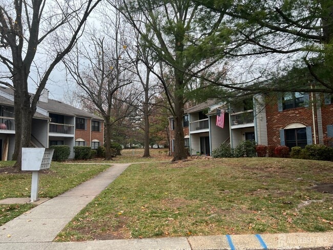 Building Photo - 20 Crabapple Ln