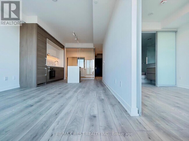 Photo - 29 Green Trail Court Unit 1602