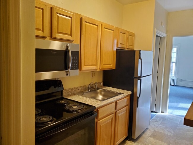 Building Photo - 93 Whitney Ave Unit Apartment 3