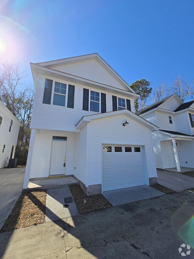 Building Photo - BRAND NEW CONSTRUCTION - Northchase Community Rental