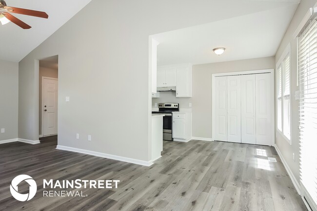 Photo - 1433 Smokey Mountain Dr