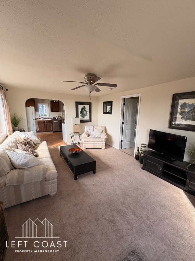 Photo - 1534 NE Lee Pl