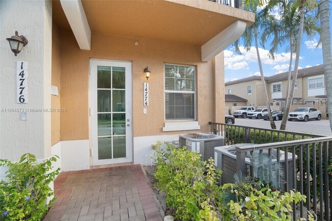 Photo - 14774 SW 10th St Unit 14774