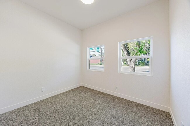 Photo - South University Drive