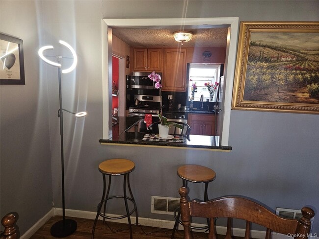 Photo - 8 Windmill Ln