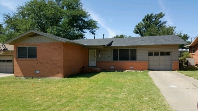 Building Photo - 3/1 1/2/1 With CH/A located close to THS school