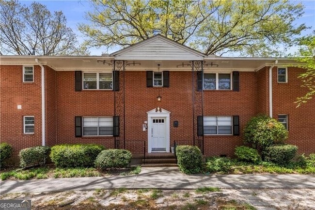 Building Photo - 3660 Peachtree Rd NE Unit A2