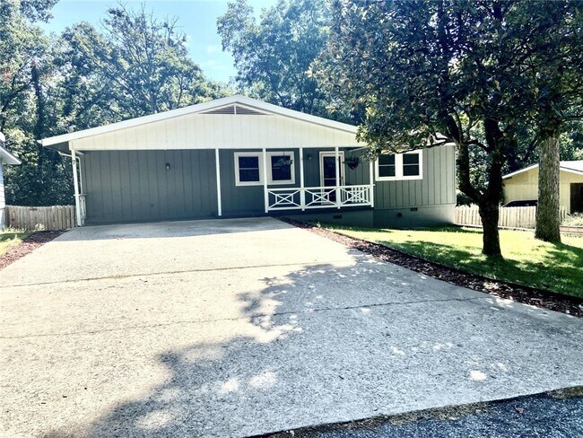 Photo - 7 Evesham Ln