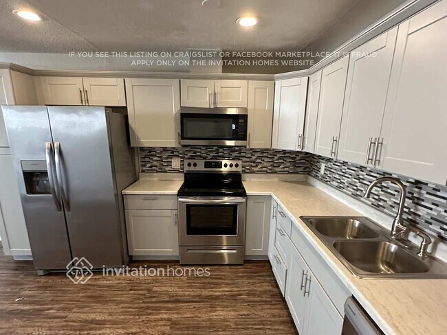 Photo - 3146 W Cactus Rd