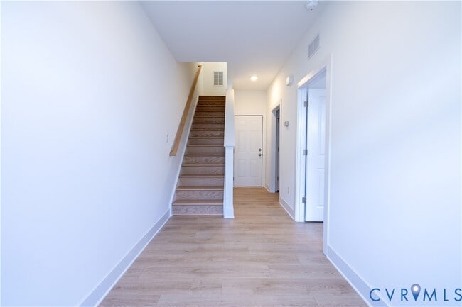 Photo - 15309 Sunray Aly