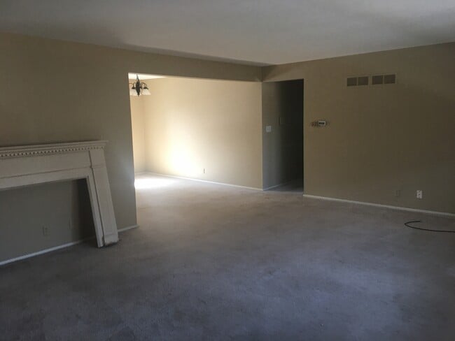 Photo - 15225 W North Ave