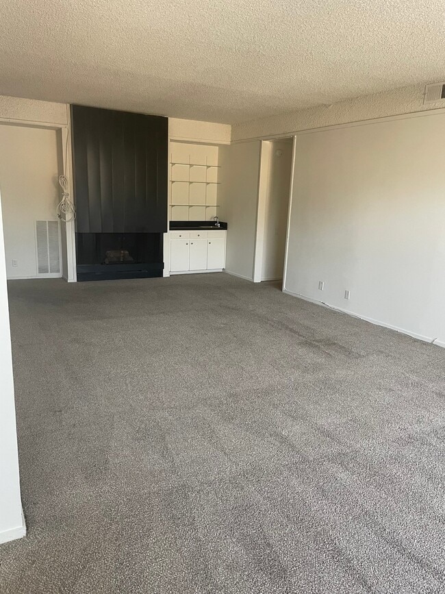 Photo - 1840 Fairburn Ave Unidad 311