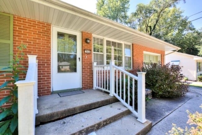 Photo - 3 bedroom home available for lease!