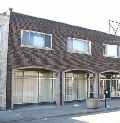 1st floor - 5347 W Belmont Ave Unit 2 Rental
