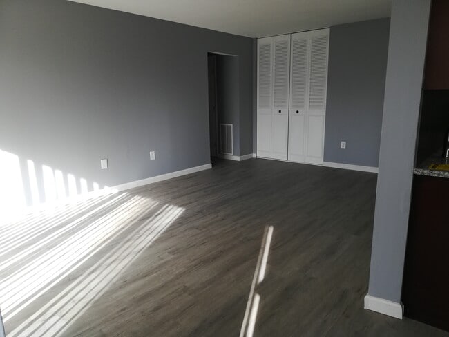 Photo - 16G Shrewsbury Green Dr Unit 16