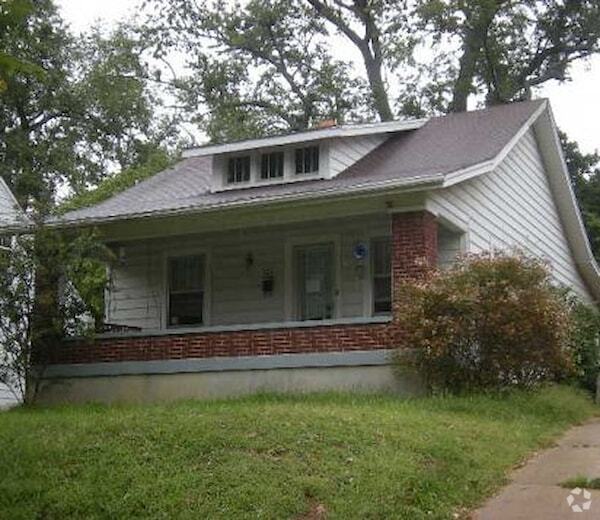 Building Photo - 329 Winton Ave Rental