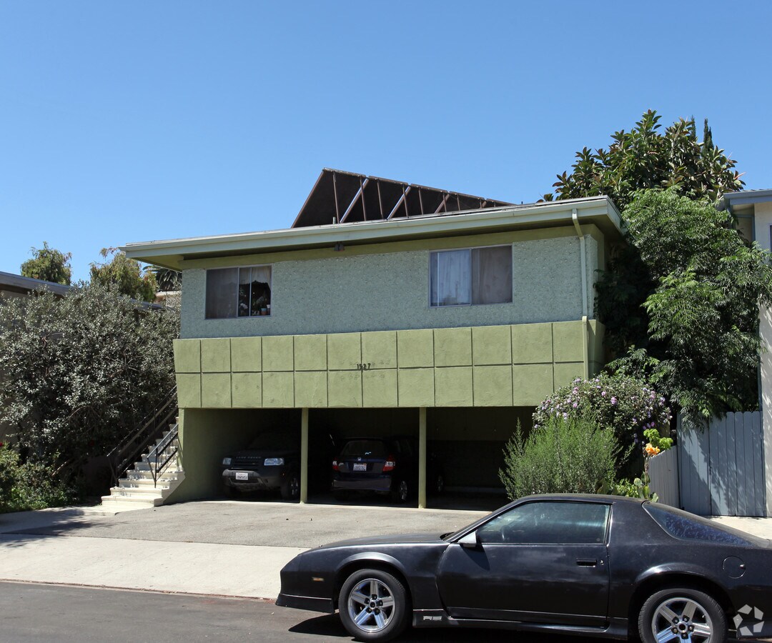1527 Stoner Avenue - 1527 Stoner Avenue Apartments