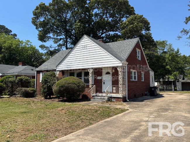 Photo - 1611 Rose St